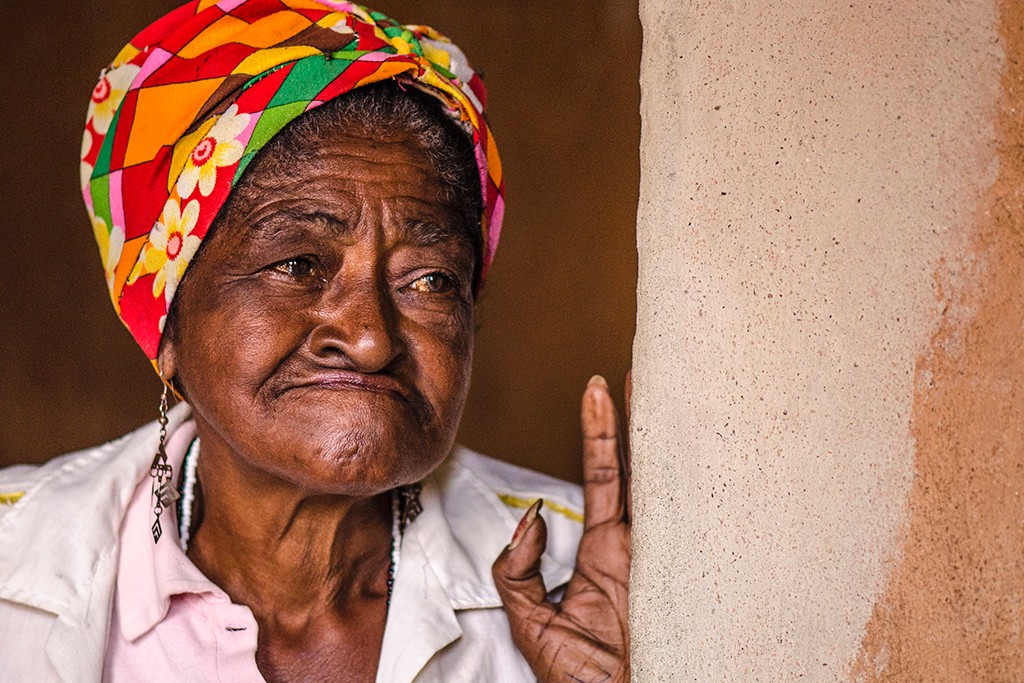 1. Santeria Priestess, color photograph, 18”x12” (2016)
