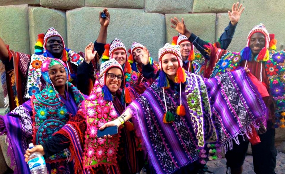 UC Blue Ash students in Peruvian outfits